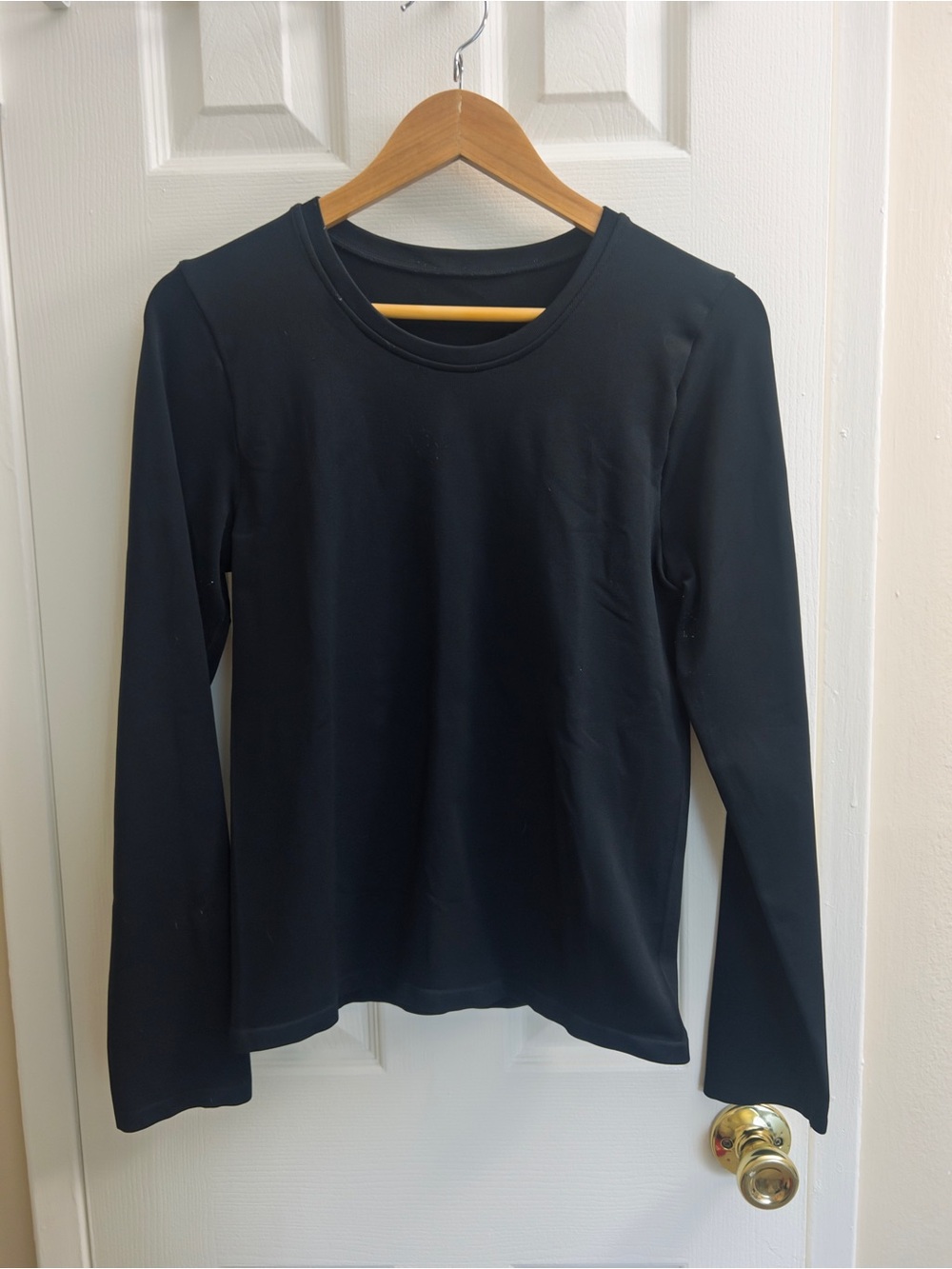 Everyday Black Long-Sleeve Crew Neck Top